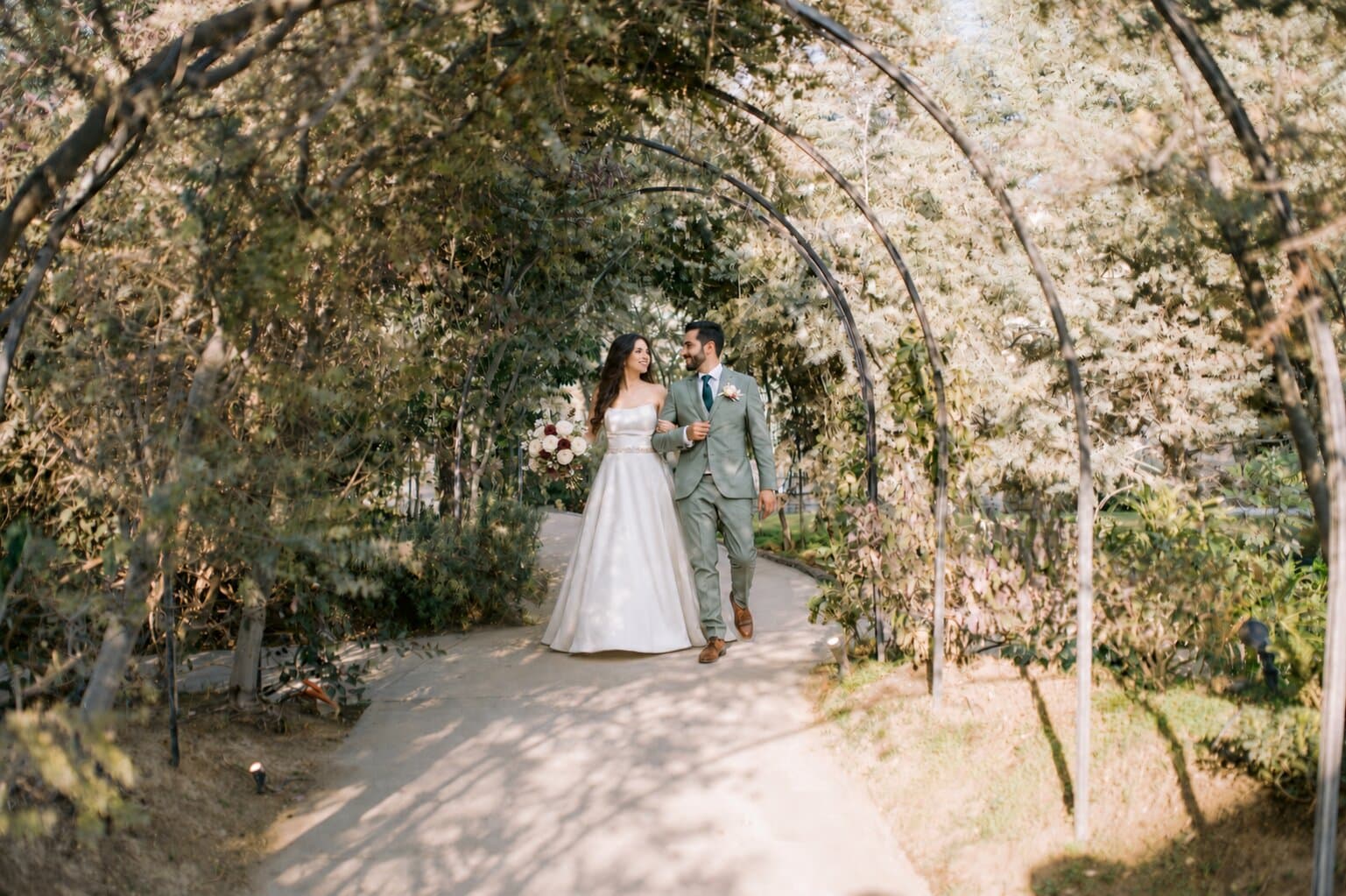 Bride at a destination wedding venue in Puebla, styled by Clhei